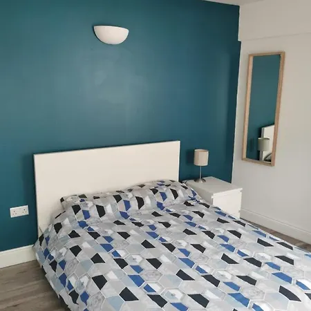 Lägenhet Amazing 3bedroom City Centre