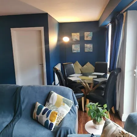 Lägenhet Amazing 3bedroom City Centre *